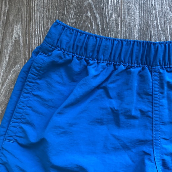 COPY - Patagonia barely baggies shorts - Picture 3 of 7